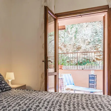 Bilocale Grecale Family *