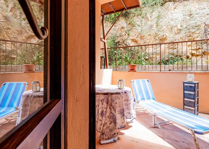 Bilocale Grecale Family Апартаменты