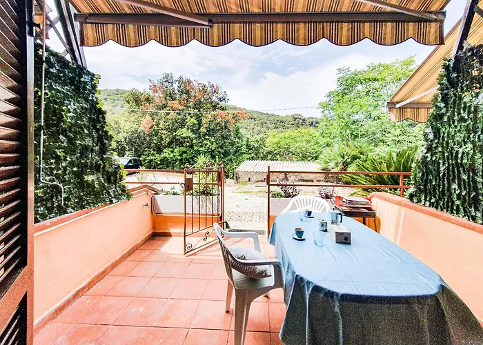 Апартаменты Bilocale Grecale Family *